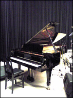 カワイ　フルコンサートピアノ　EX