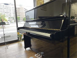 リフレッシュ済み中古ピアノ　定番モデル　ヤマハU2H黒 リフレッシュ済み中古ピアノ 定番モデル ヤマハU2H黒