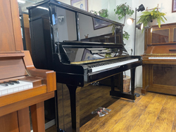 YAMAHA　ヤマハ　UX-3　名古屋のピアノ専門店　親和楽器