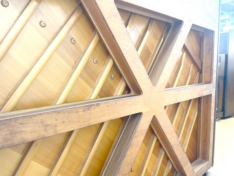 YAMAHA　ヤマハ　YUA 黒艶出し仕上　名古屋のピアノ専門店　親和楽器