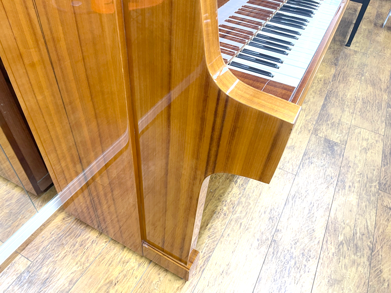 KAWAI　カワイ　KL704 名古屋のピアノ専門店　親和楽器