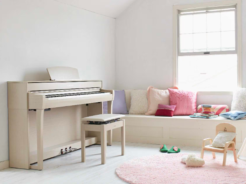 中古　YAMAAH　ヤマハ　CLP-745　　名古屋のピアノ専門店　親和楽器