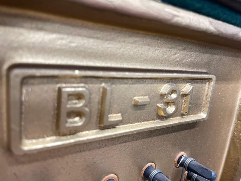 KAWAI　カワイ　BL31 アンティークウォルナット　名古屋のピアノ専門店　親和楽器