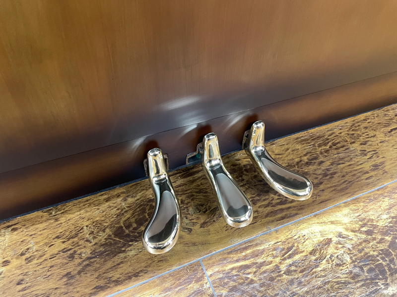 KAWAI　カワイ　BL31 アンティークウォルナット　名古屋のピアノ専門店　親和楽器