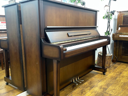 KAWAI カワイ　BL31 アンティークウォルナット仕上　名古屋のピアノ専門店　親和楽器